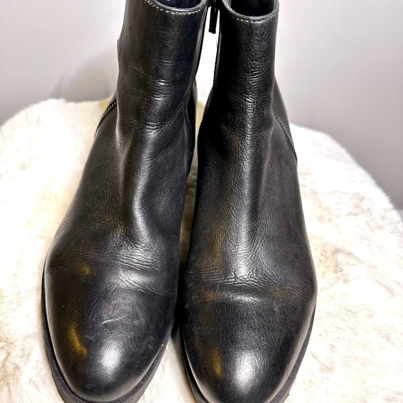 Summit by White Mountain made it Italy leather wedge bootie - Picture 2 of 4